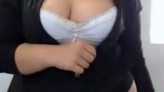 18yo armenisch-arabische Schnheit neckt