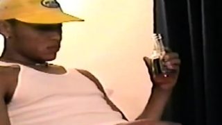amateur straight solo wanking himself